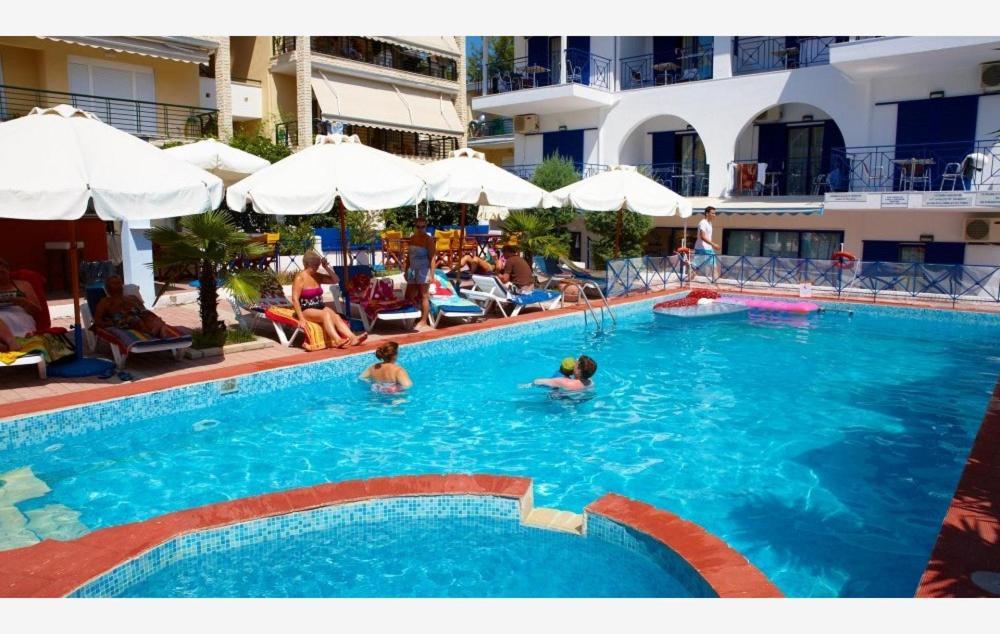 Makedonia Sky Hotel Hanioti Bagian luar foto