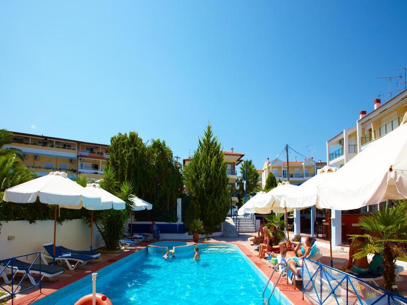 Makedonia Sky Hotel Hanioti Bagian luar foto